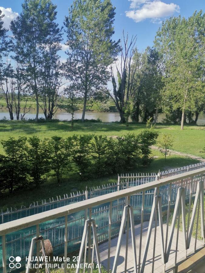 Villa Pertini Appartamento Primo Piano Nel Parco Oglio Sud Canneto sull'Oglio Exterior foto